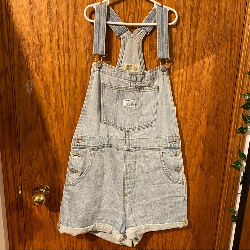 Vintage Levi’s Shorts Overalls